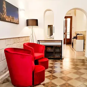 Casa Dante Deliziosa Casa A Due Passi Dal Centro Hébergement de vacances